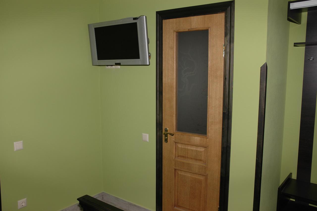 Guest House Lviv Extérieur photo