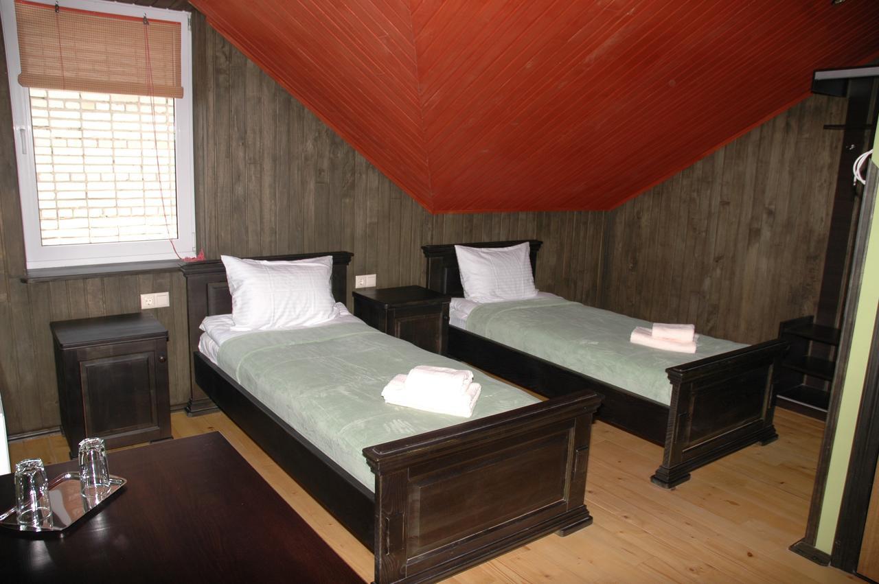 Guest House Lviv Extérieur photo