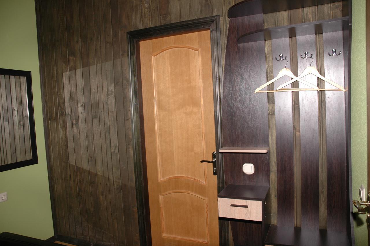 Guest House Lviv Extérieur photo