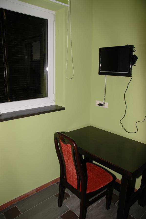 Guest House Lviv Extérieur photo