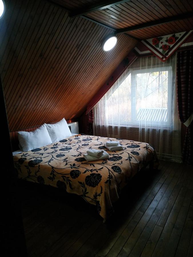 Guest House Lviv Extérieur photo